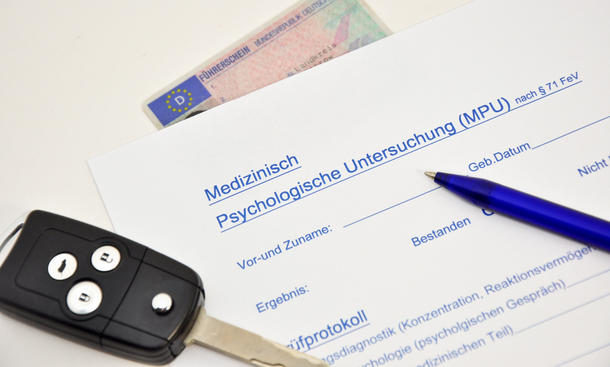 Authentische registrierte und gefälschte Führerscheine und andere EU-Dokumente wie Pässe, MPU, Führungszeugnis und Bootsführerschein online ohne Prüfung in nur 5 Tagen.